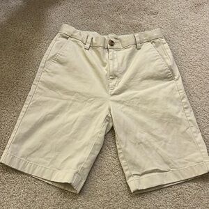Boys vineyard vines khaki shorts